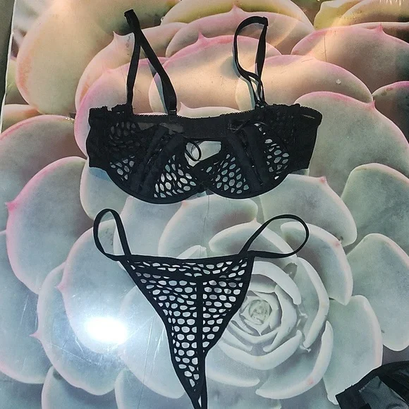 Seduction by Frederick's of Hollywood 3 Piece Lingerie Set Small - Picture 11 of 15